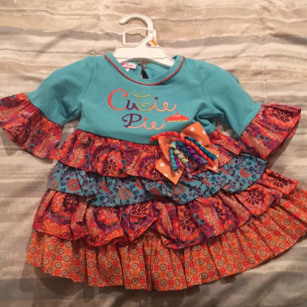 Babies dress she was to small for it